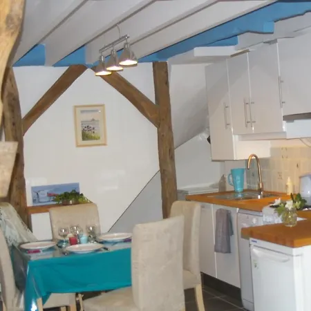 La Bulle En Baie, Proche Mont Saint-michel, Au Calme, Pour 4 Pers