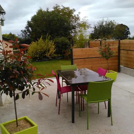 La Bulle En Baie, Proche Mont Saint-michel, Au Calme, Pour 4 Pers Crollon