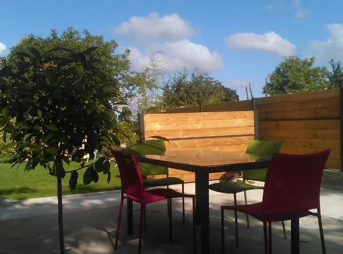 Appartement La Bulle En Baie, Proche Mont Saint-michel, Au Calme, Pour 4 Pers *